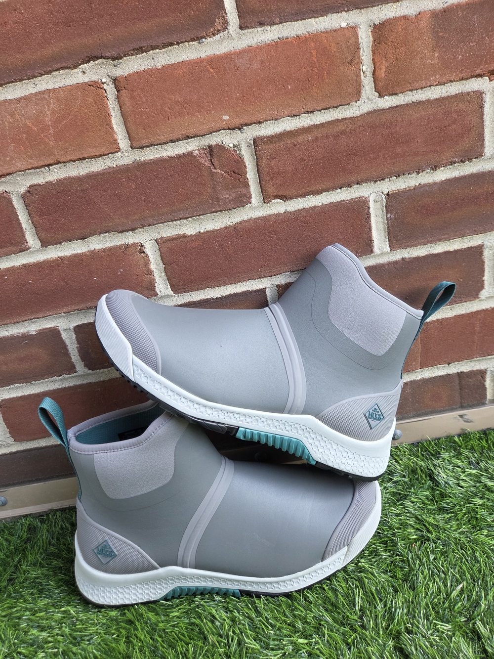 Muck Boot Company Outscape Women’s Waterproof Ankle Boots Gray Teal Size 11